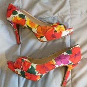 Audrey Brooke heels size 9